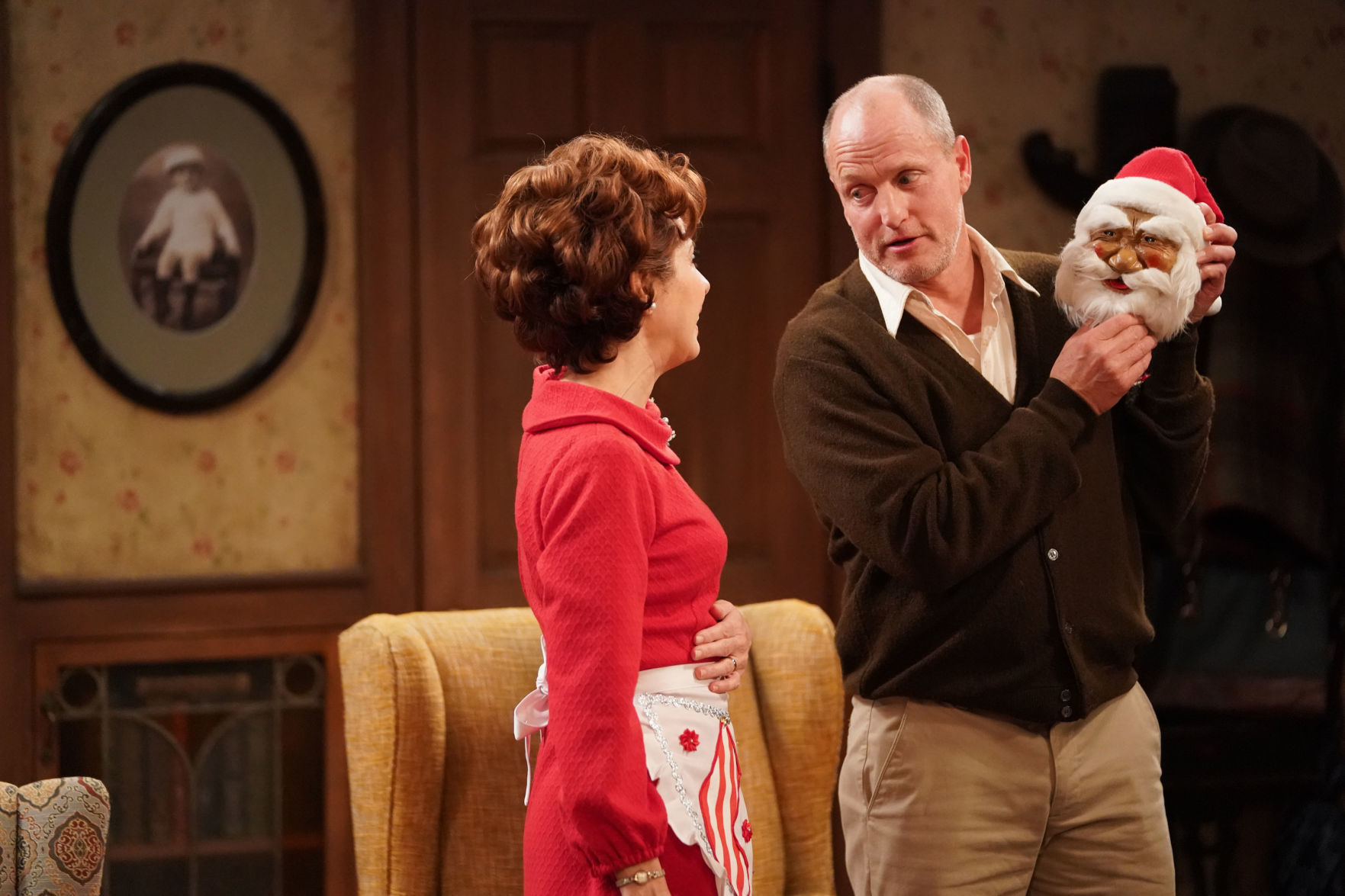 ABC's live 'Good Times' and 'All in the Family' try again to rekindle the magic of yesterday's sitcoms